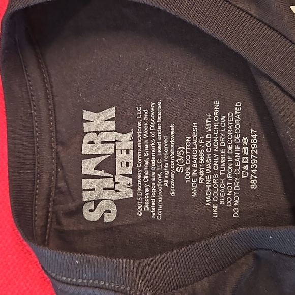 Shark Week graphic tee clear glitter accent black cap sleeve Small EUC - Picture 3 of 7